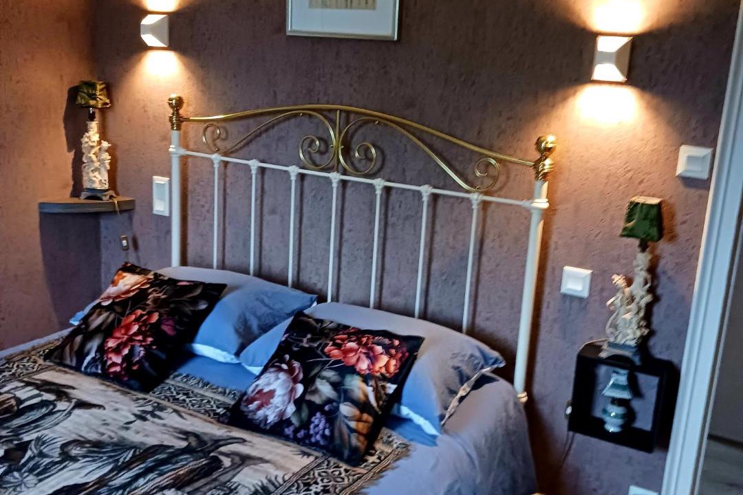 Photo of Bedroom in Megrit