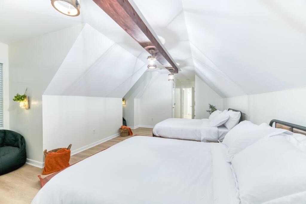 Photo of Bedroom in Roseland