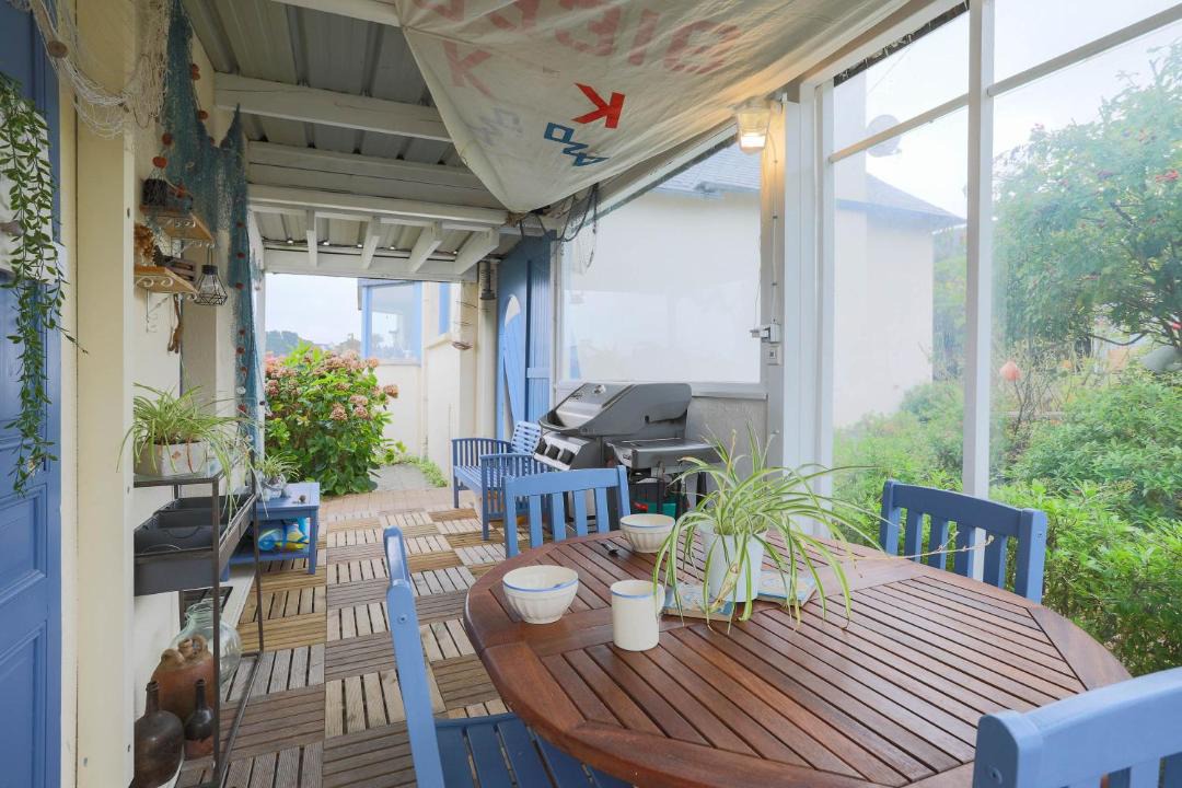 Photo of Patio Balcony in Tredrez-Locquemeau