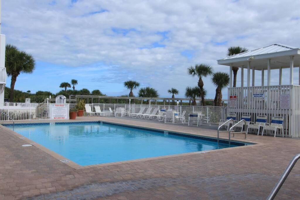 Photo of Patio Balcony in Cape Caneveral Beach Gardens
