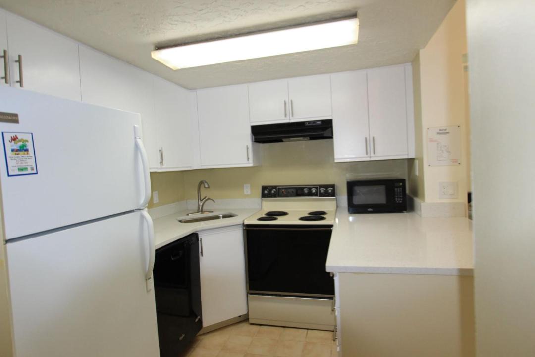 Photo of Kitchen in Cape Caneveral Beach Gardens