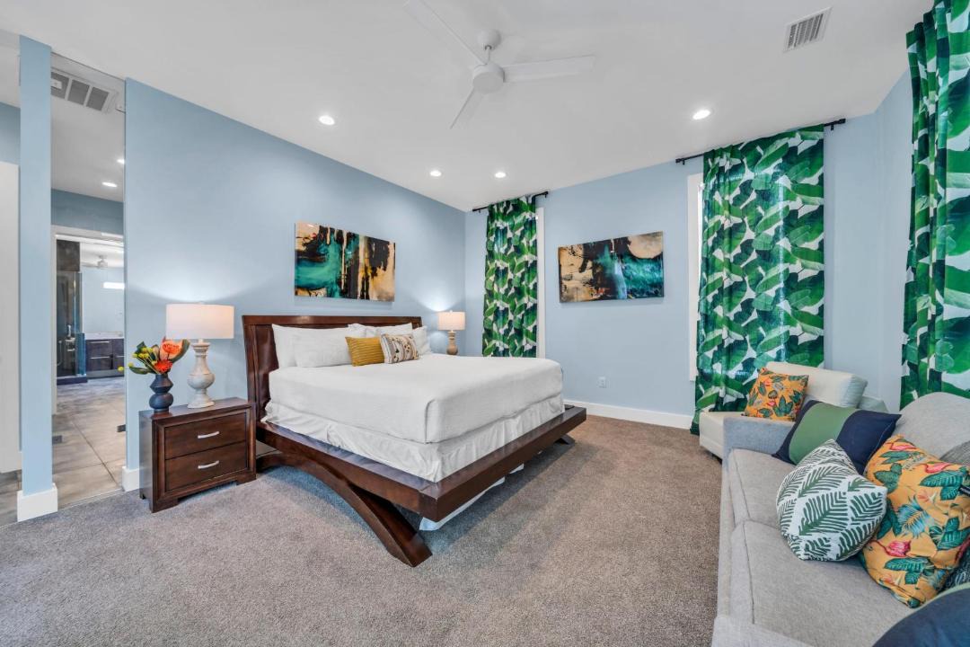 Photo of Bedroom in Avalon Beach Estates