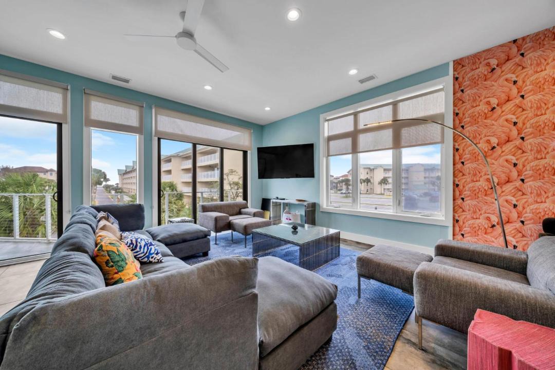 Photo of Others in Avalon Beach Estates