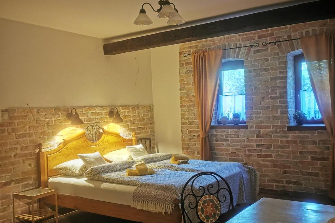 Photo of Bedroom in 15th District