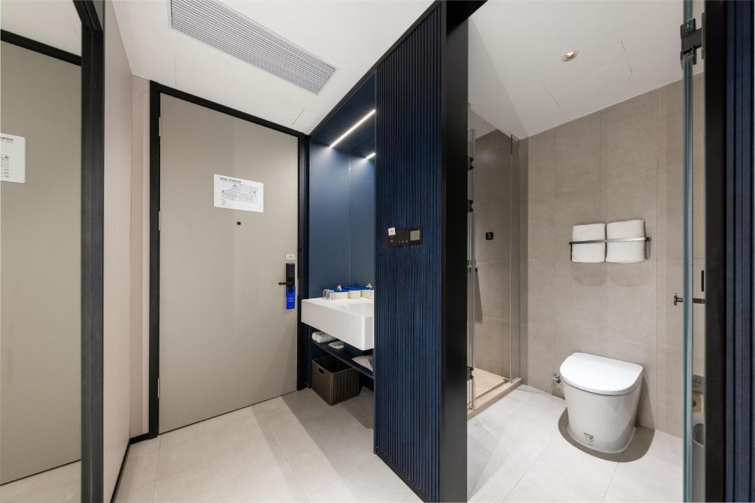 Photo of Bathroom in Tianhe Center