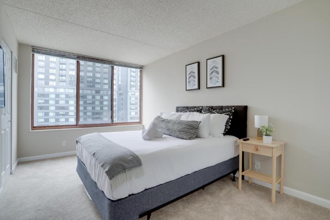 Photo of Bedroom in Crystal City