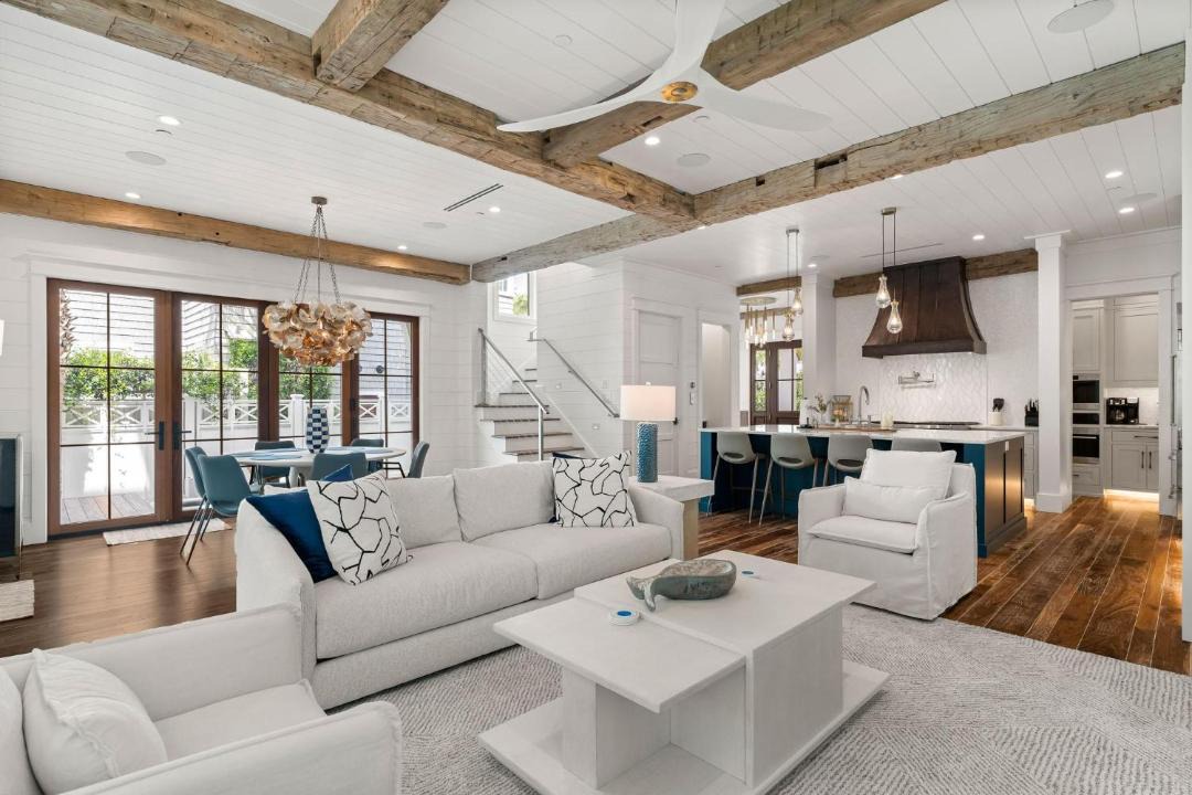Photo of Livingroom in WaterSound Beach
