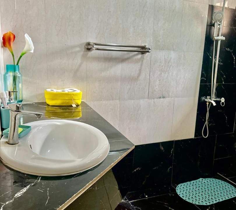 Photo of Bathroom in Pointe-Noire