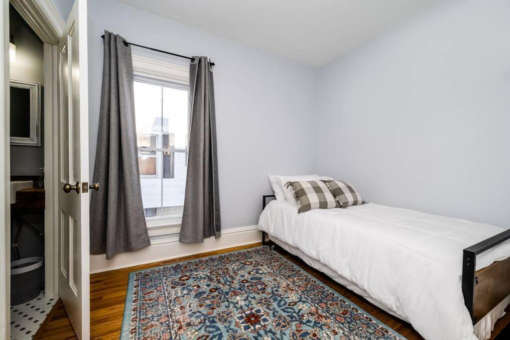 Photo of Bedroom in Three Oaks