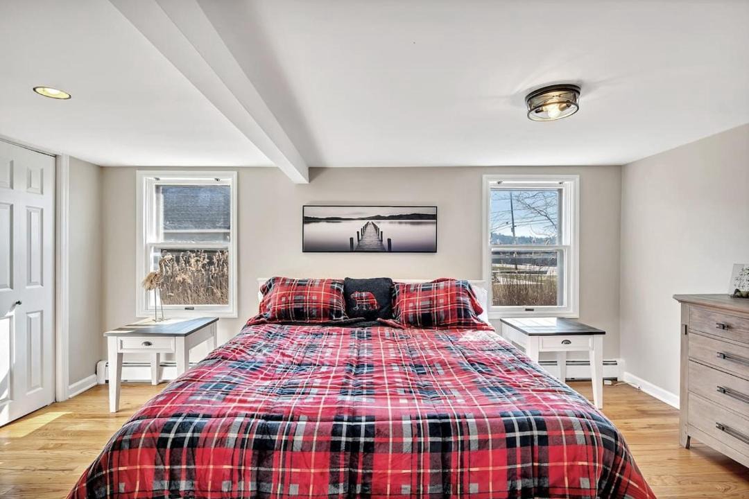 Photo of Bedroom in Saratoga Springs