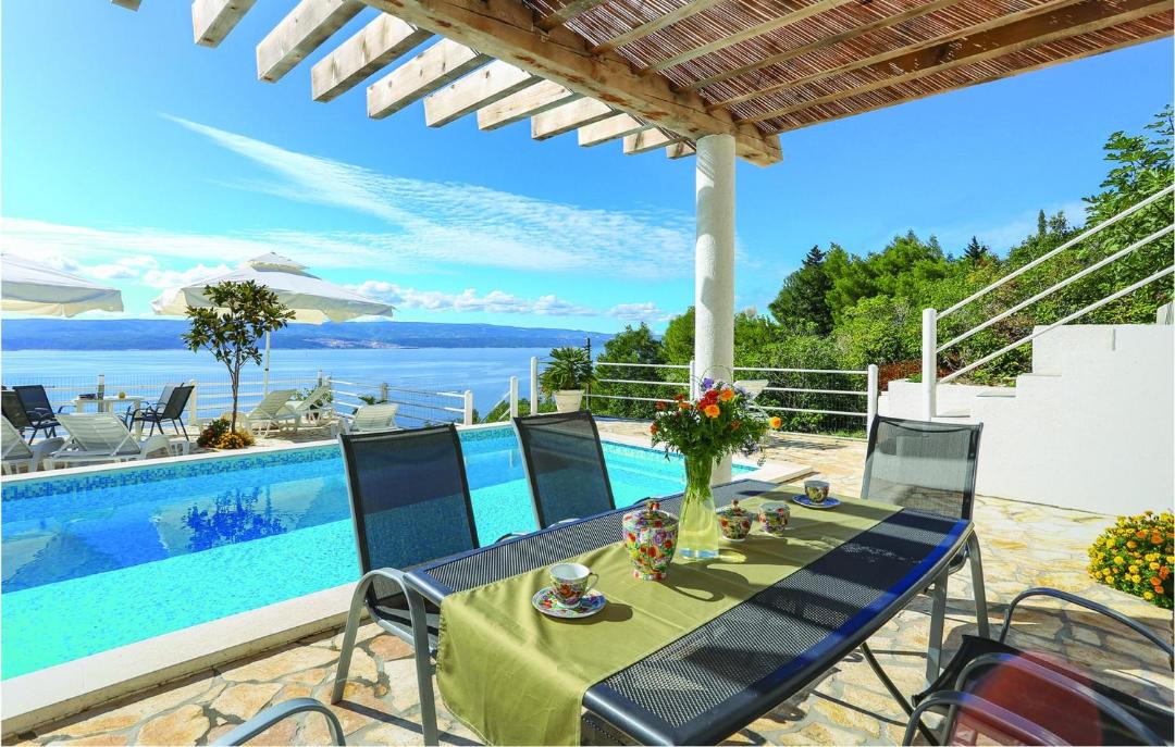 Photo of Patio Balcony in Mimice