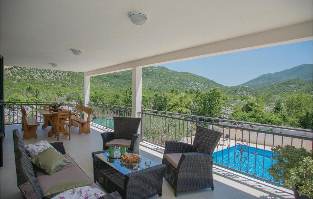 Photo of Patio Balcony in Rastovac