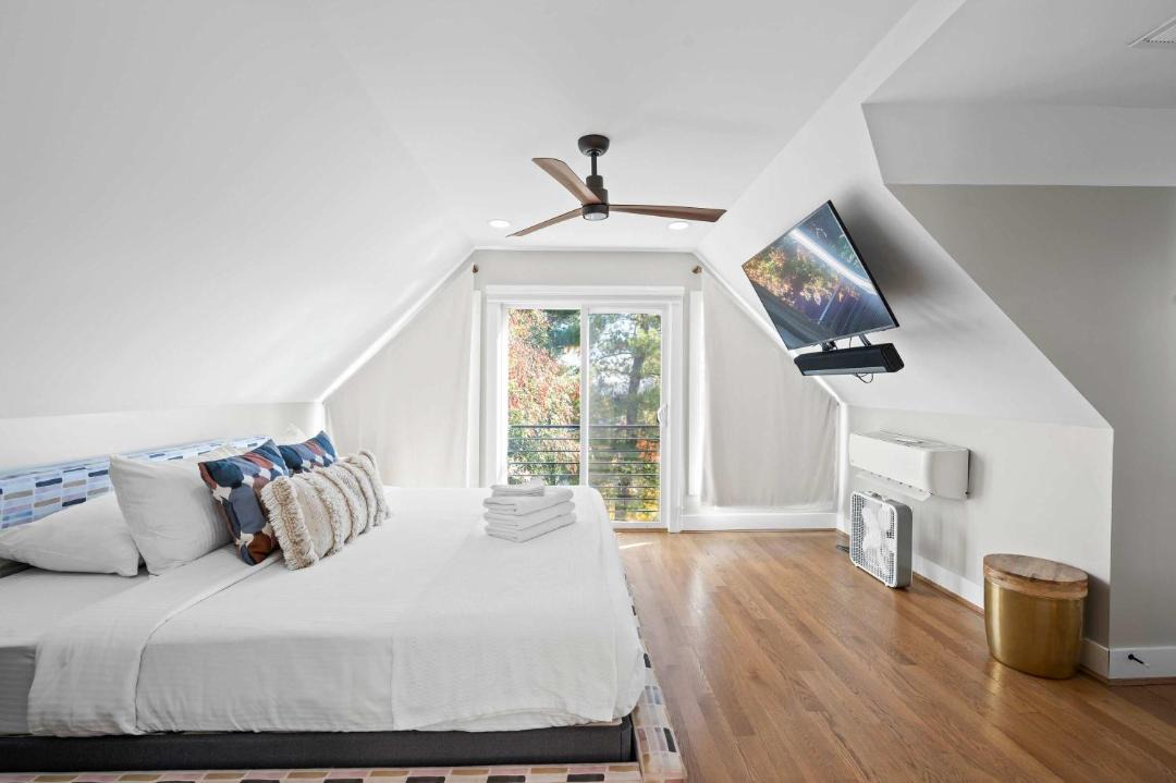 Photo of Bedroom in Mount Adams