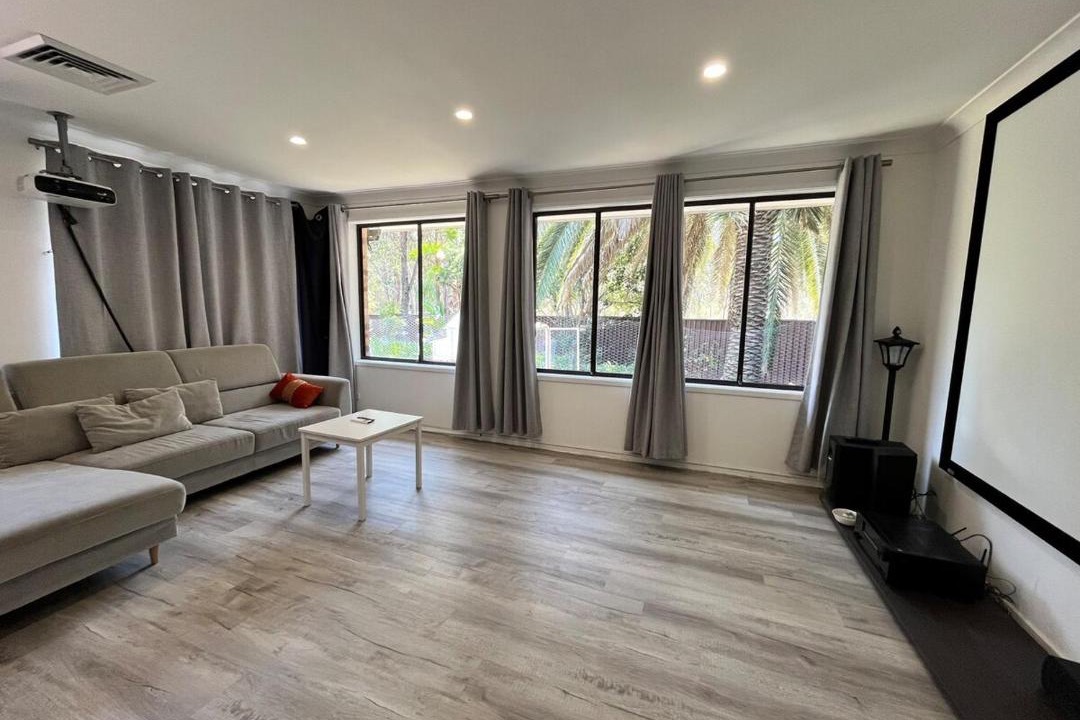 Photo of Livingroom in Shalvey