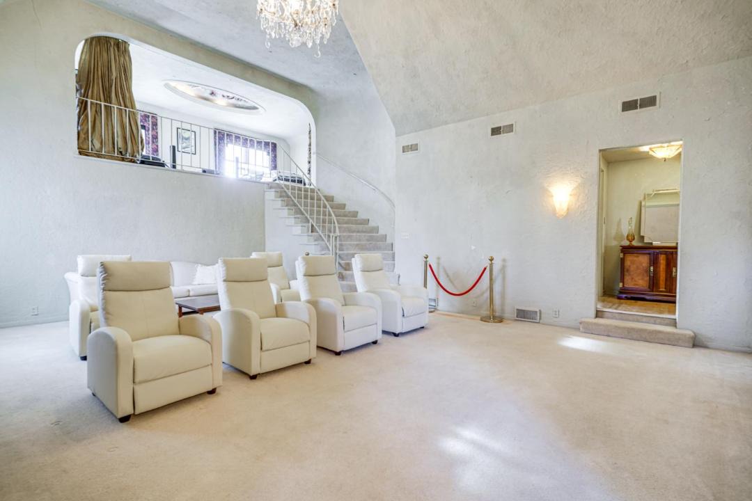 Photo of Livingroom in Auburn