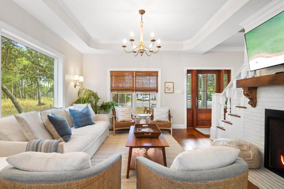 Photo of Livingroom in White's Gulfview
