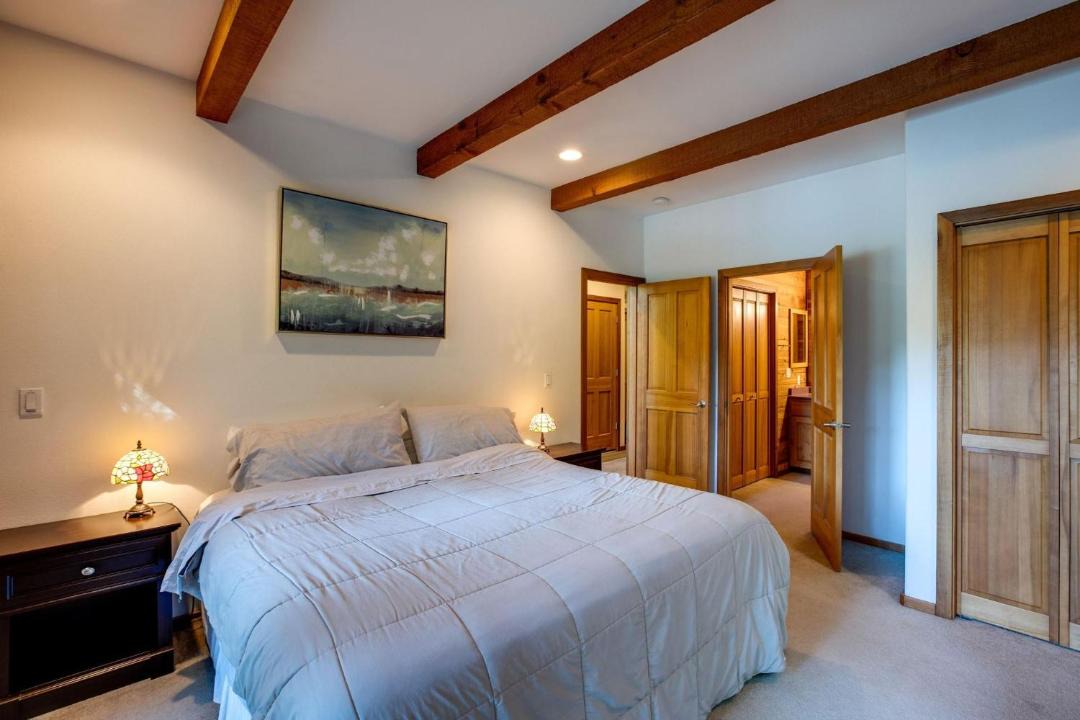 Photo of Bedroom in Maple Falls