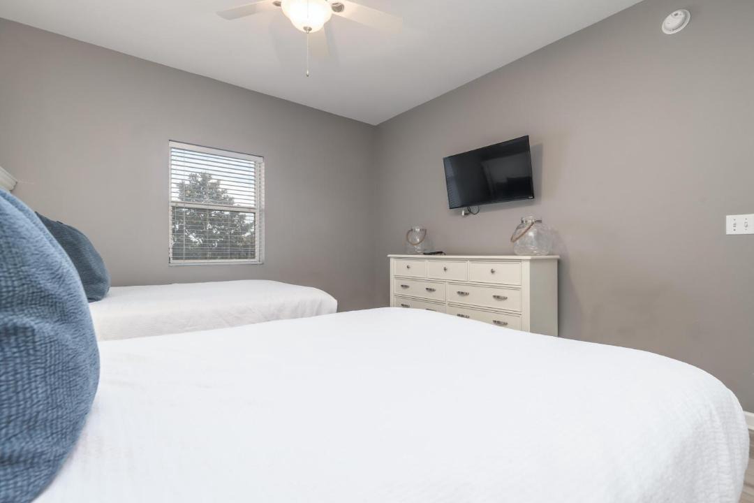 Photo of Bedroom in Frangista Beach