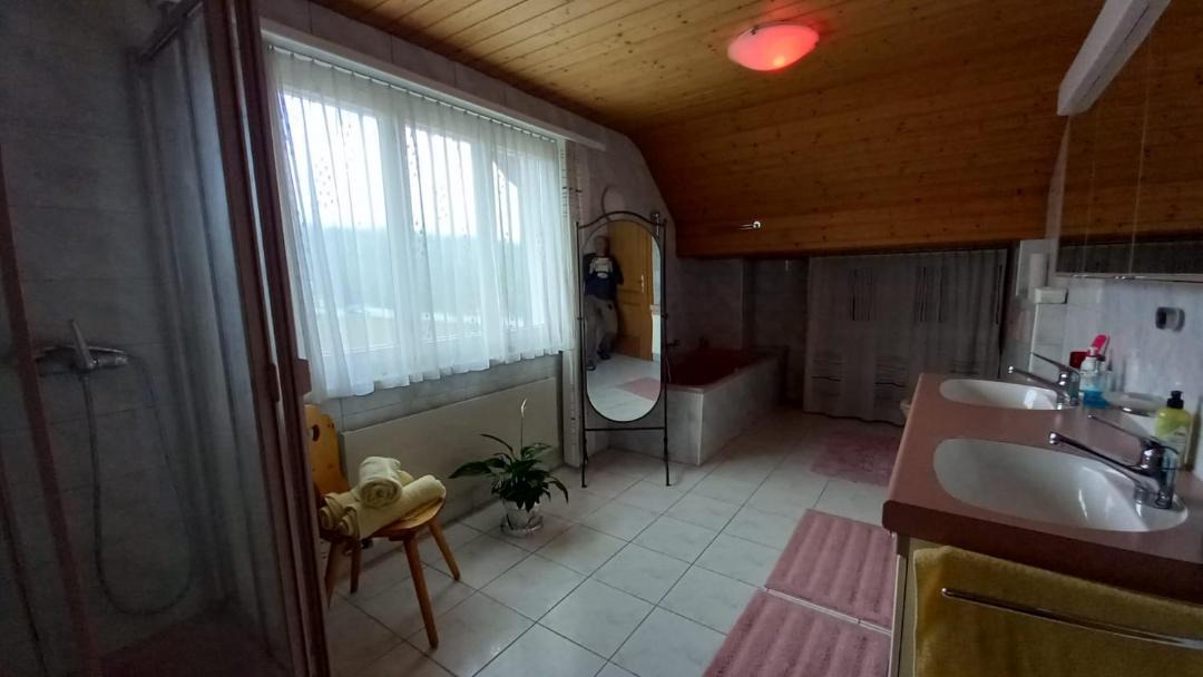 Photo of Bathroom in Kestenholz