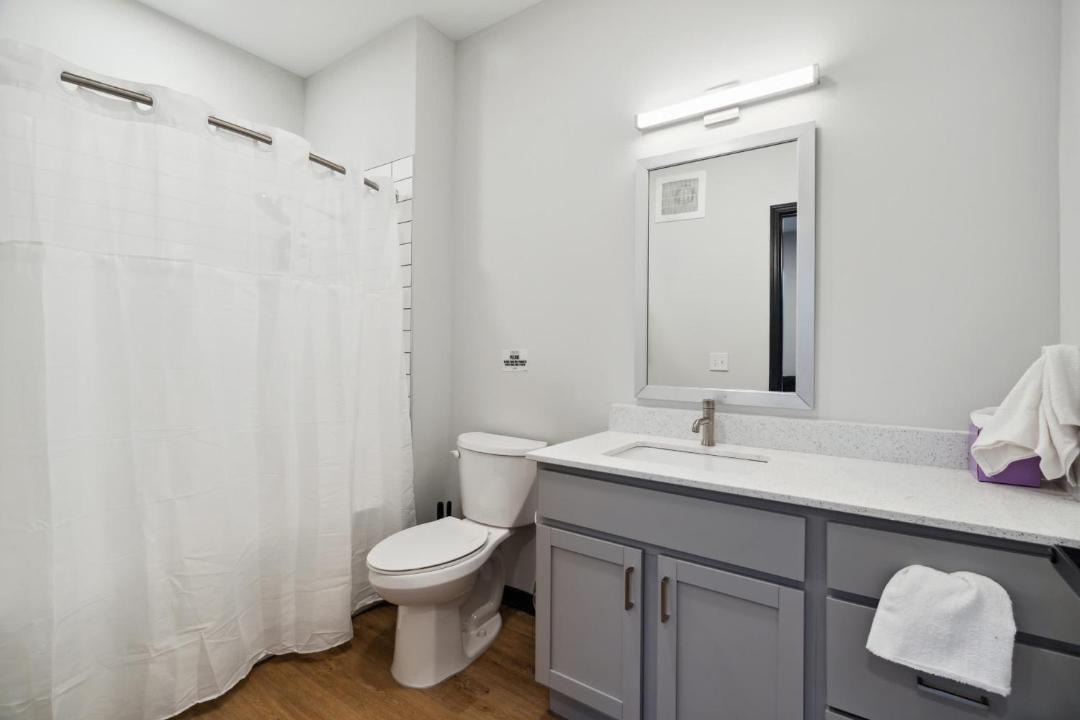 Photo of Bathroom in Lockerbie Square