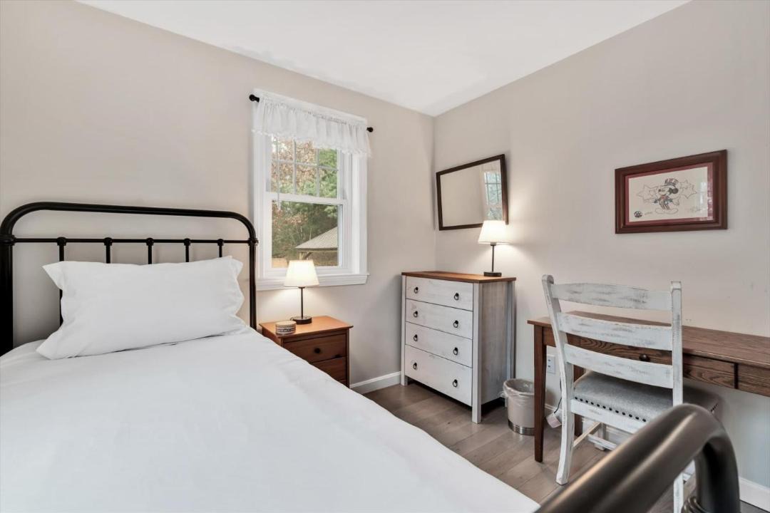Photo of Bedroom in Cataumet