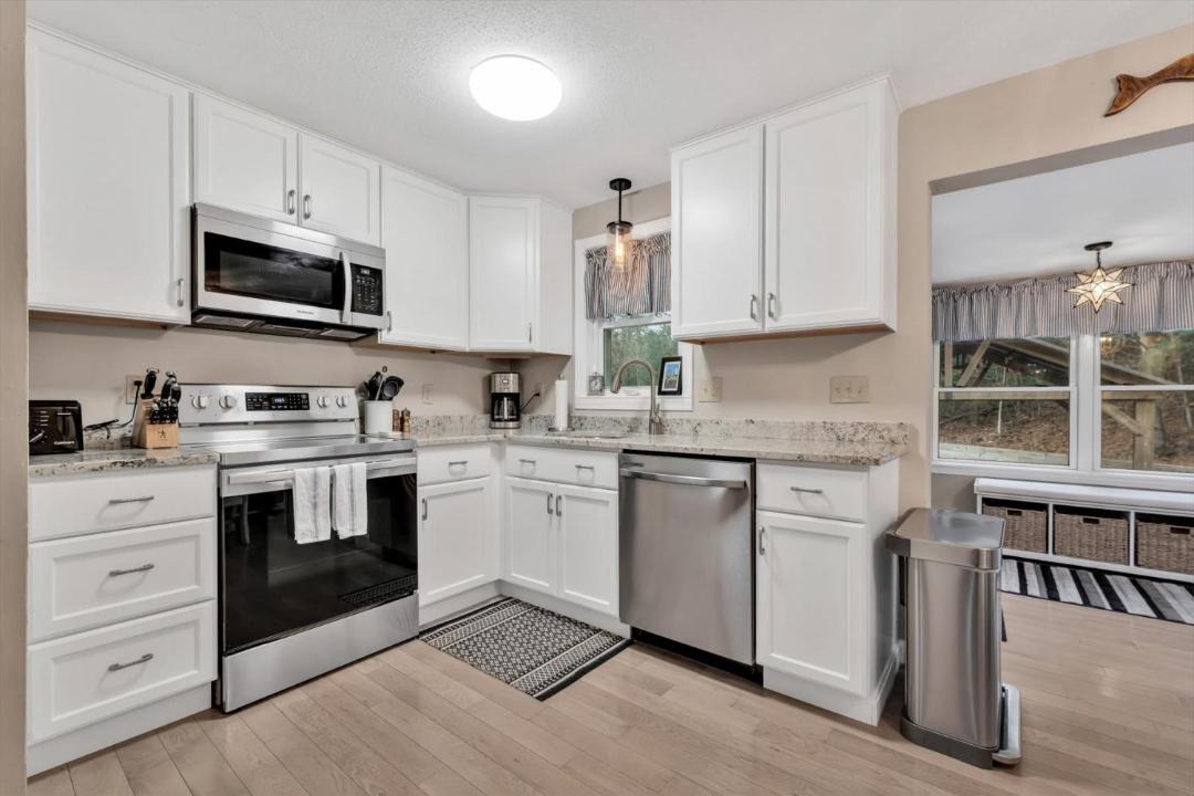 Photo of Kitchen in Cataumet