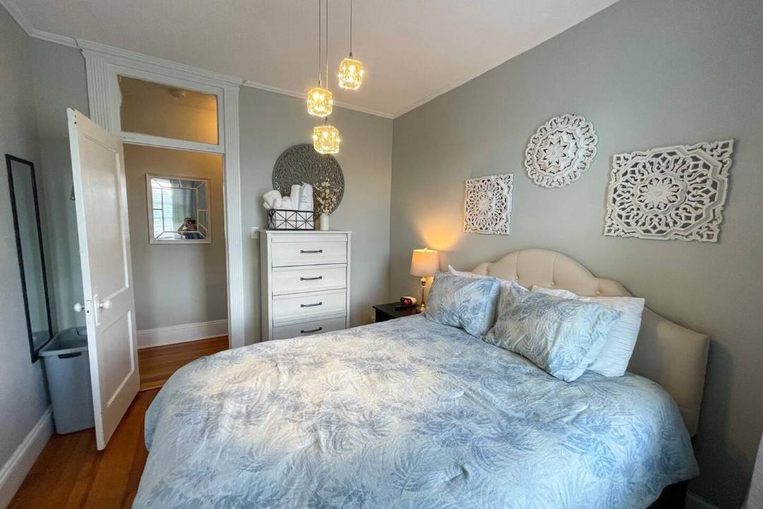 Photo of Bedroom in Cleveland Circle