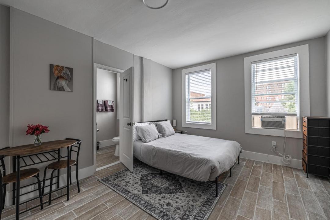 Photo of Bedroom in Dupont Circle