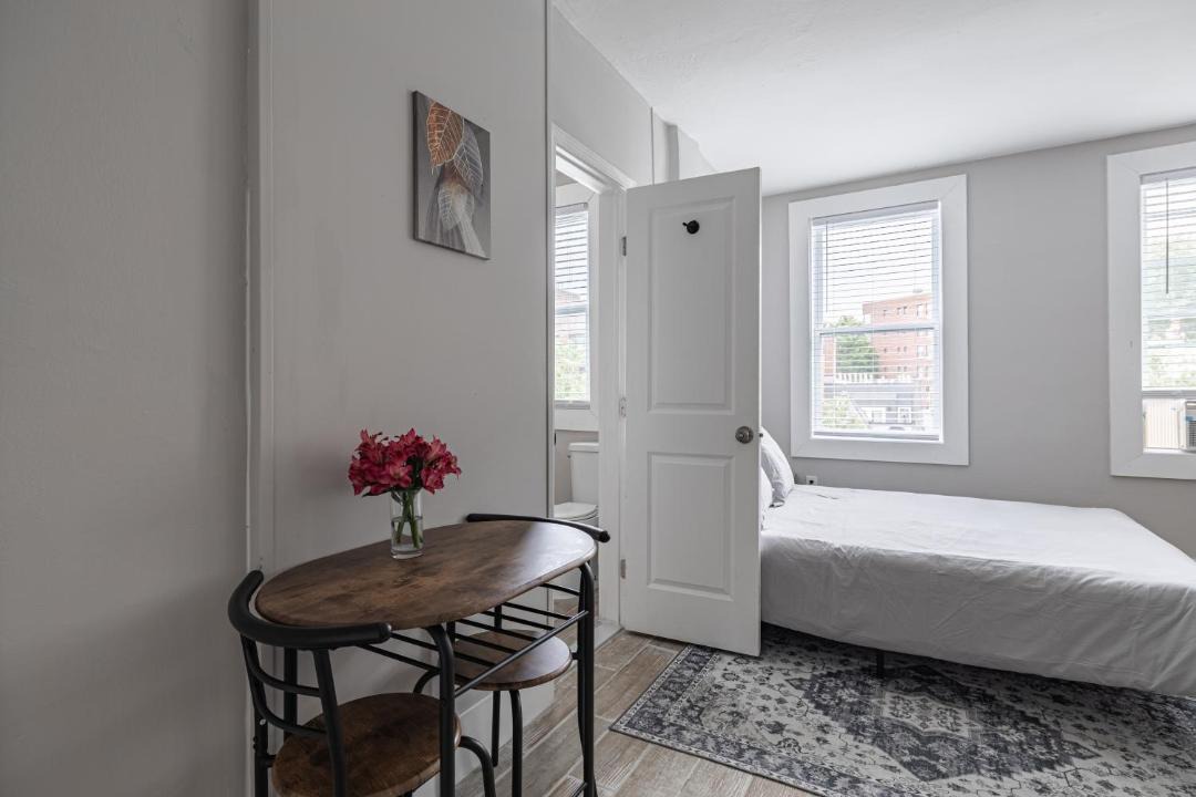 Photo of Bedroom in Dupont Circle
