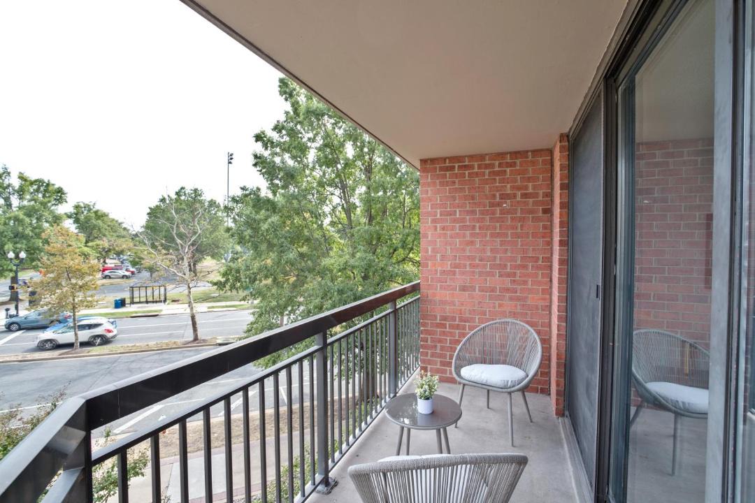 Photo of Patio Balcony in Pentagon City