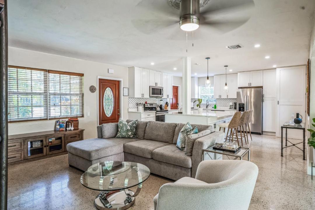 Photo of Others in Poinsettia Heights