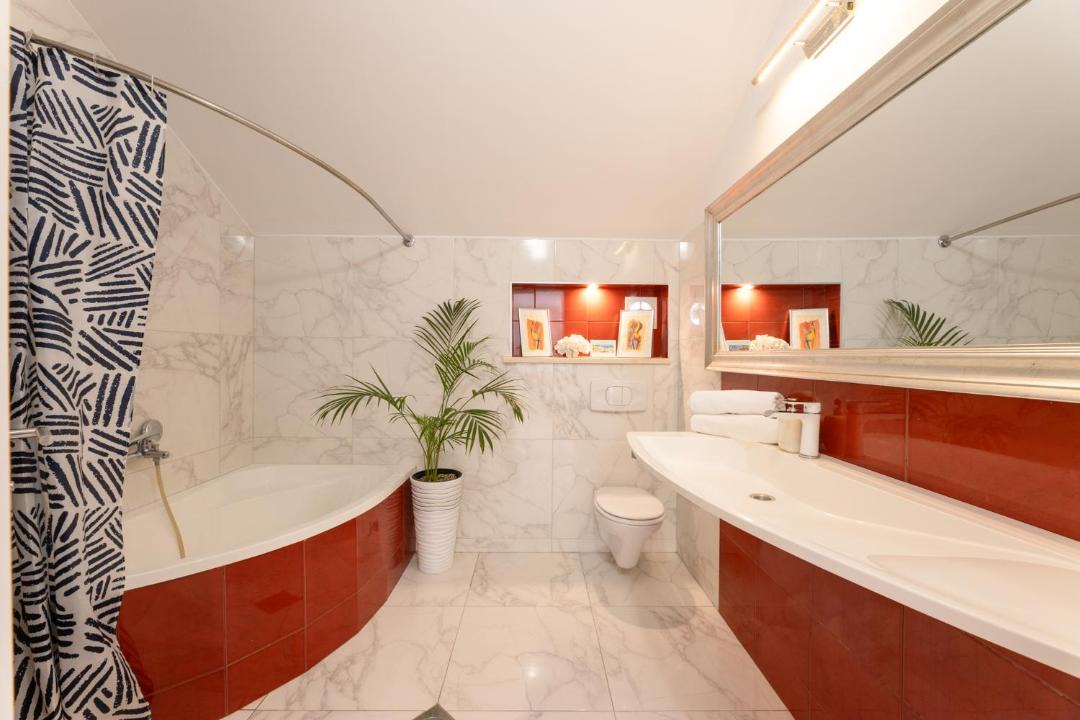 Photo of Bathroom in Rudine