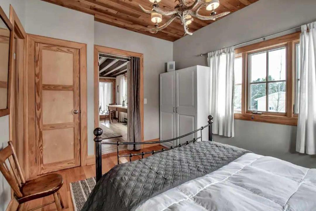 Photo of Bedroom in Great Valley