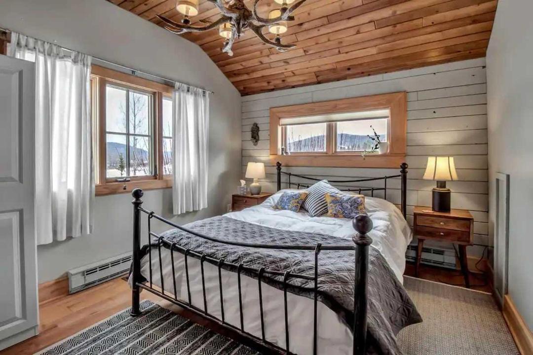 Photo of Bedroom in Great Valley