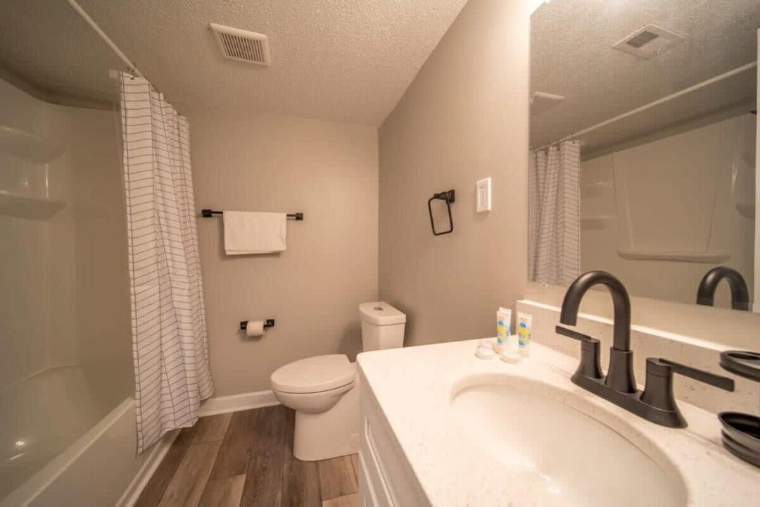 Photo of Bathroom in East Ocean View