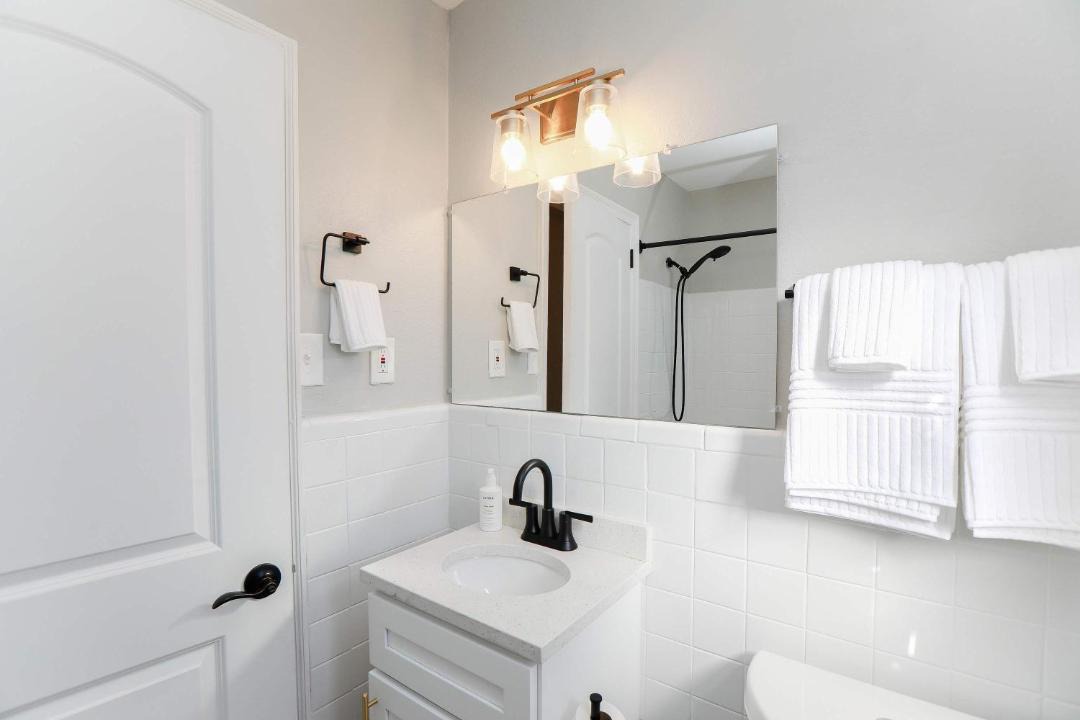 Photo of Bathroom in Cottage Line