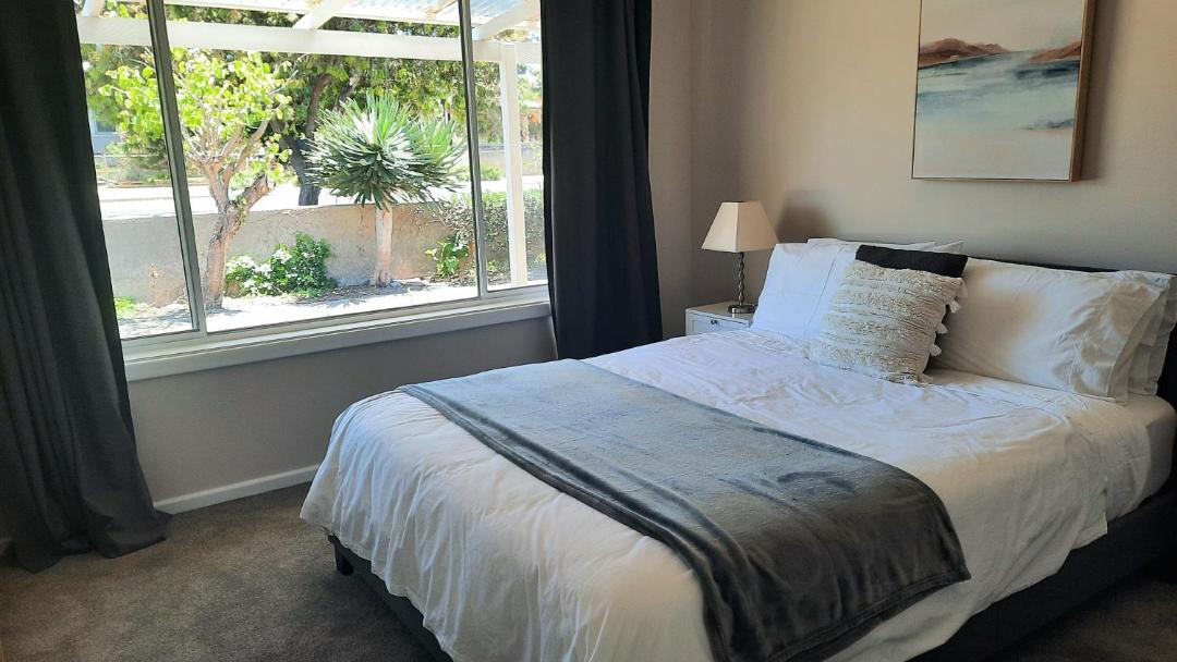 Photo of Bedroom in Kingscote