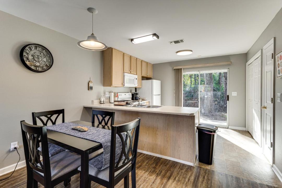 Photo of Kitchen in Lake Bradford -Cascade Lake