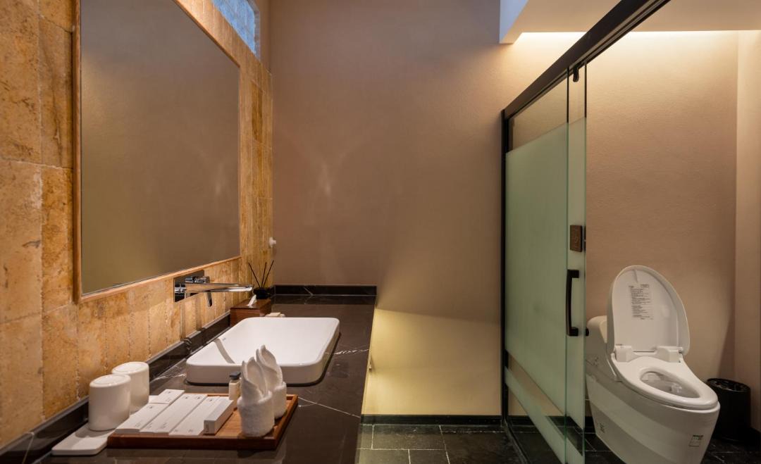Photo of Bathroom in Dali Town