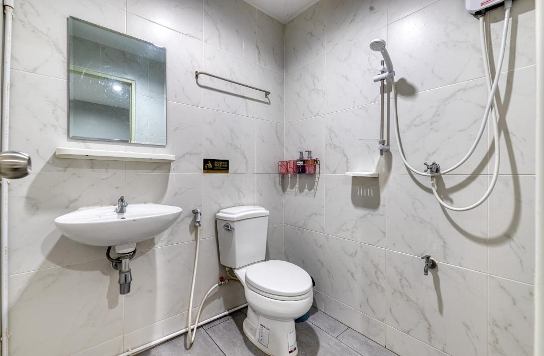 Photo of Bathroom in Makkasan