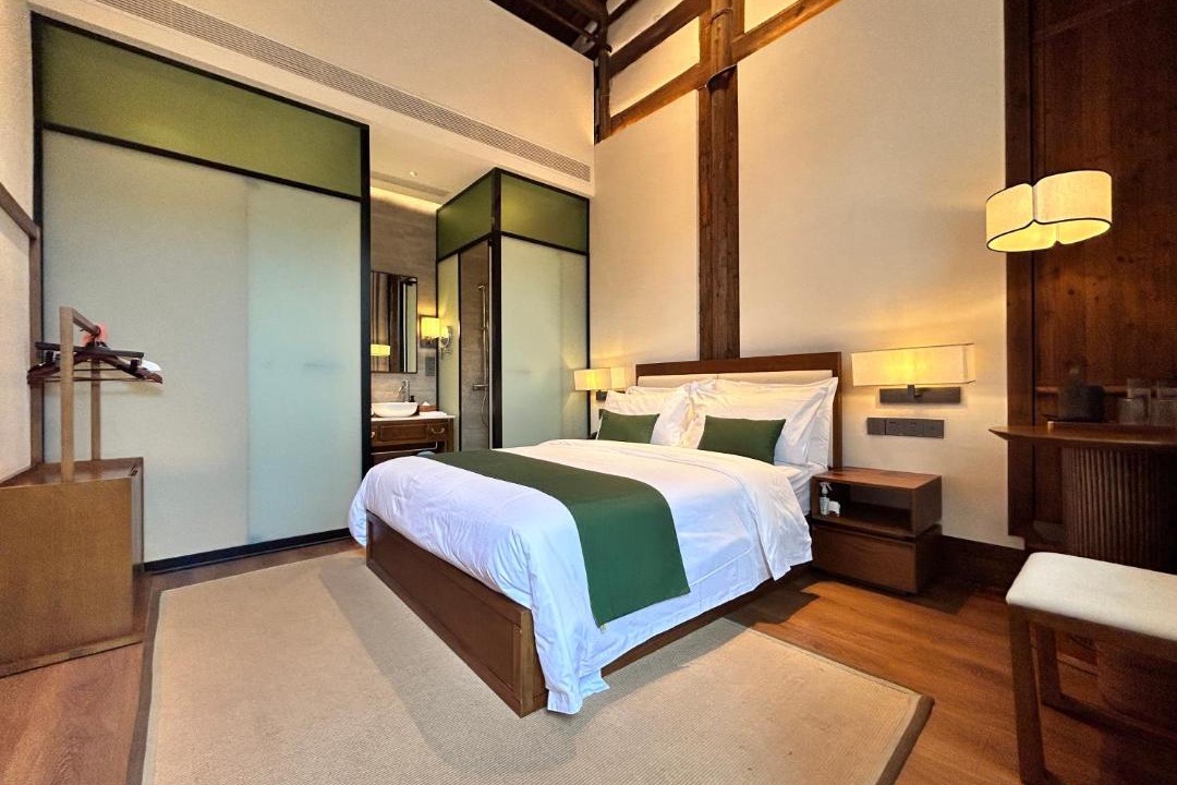 Photo of Bedroom in Three Lanes and Seven Alleys