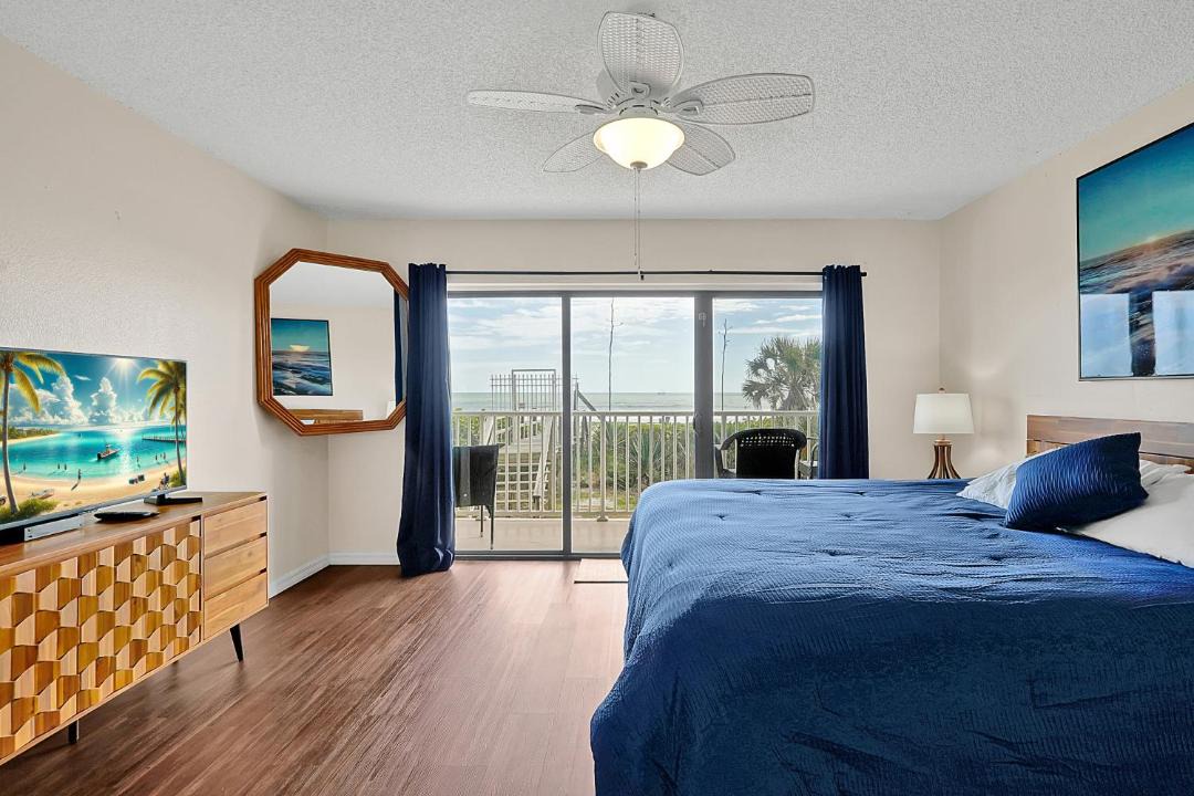Photo of Bedroom in Cocoa Beach