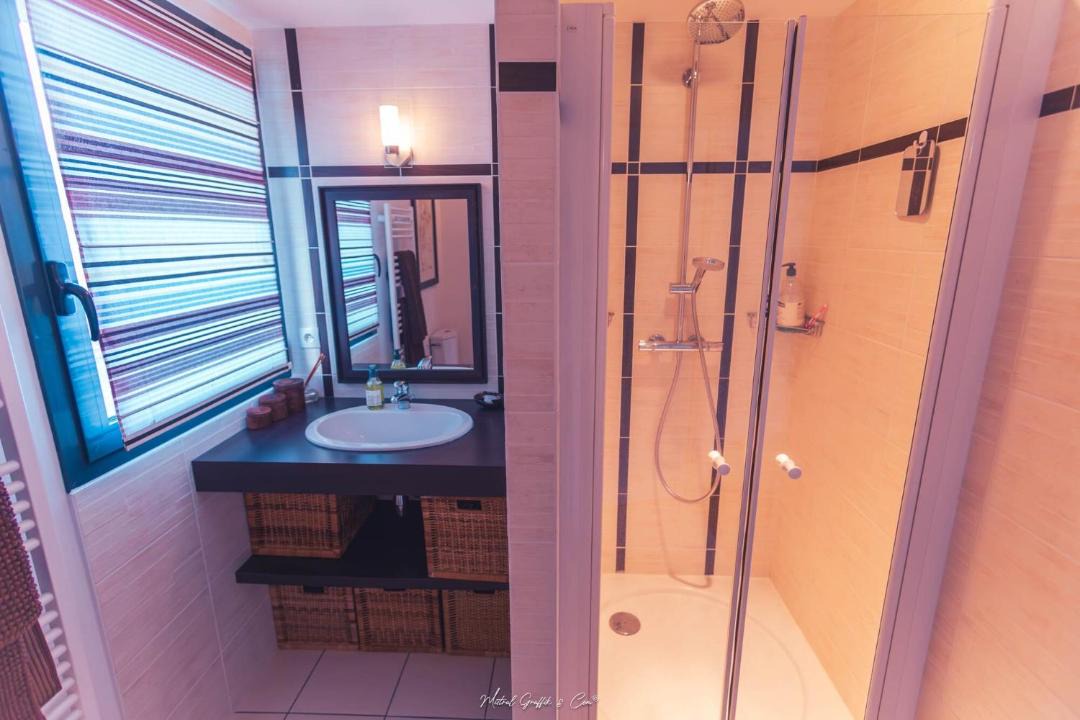 Photo of Bathroom in Penvenan