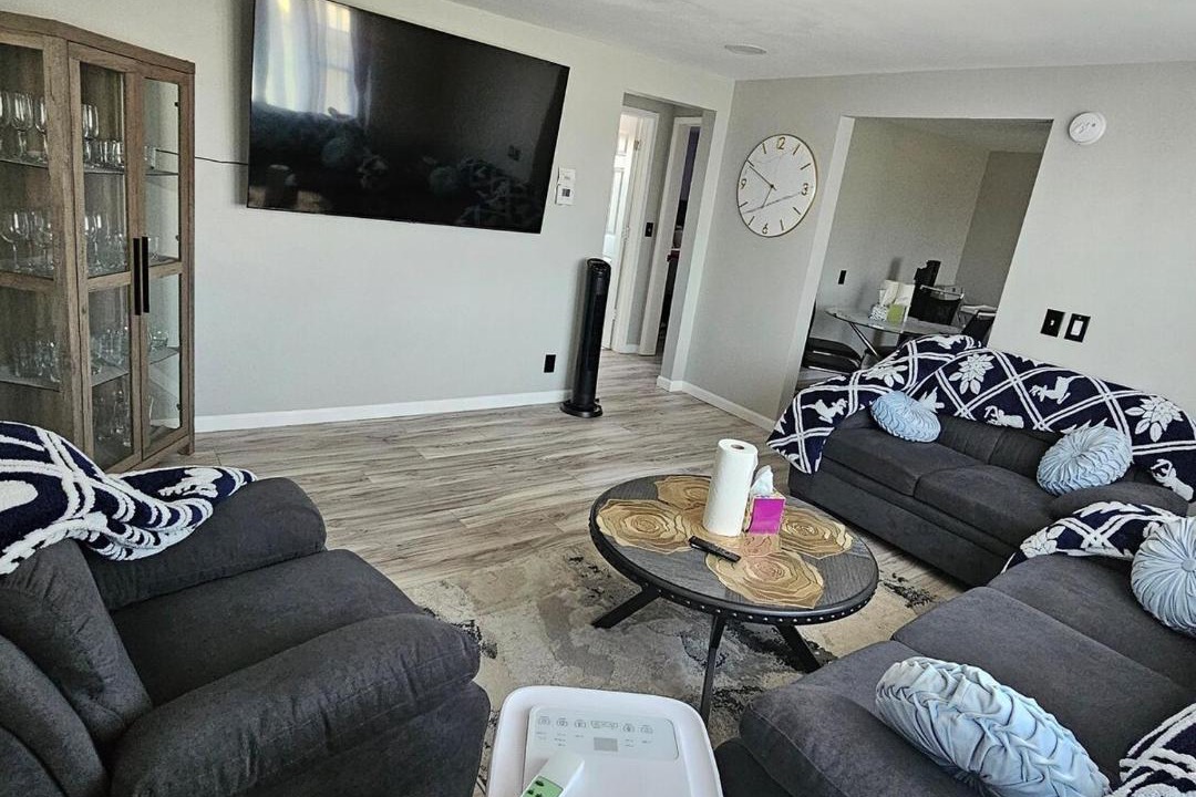 Photo of Livingroom in Orchard Park