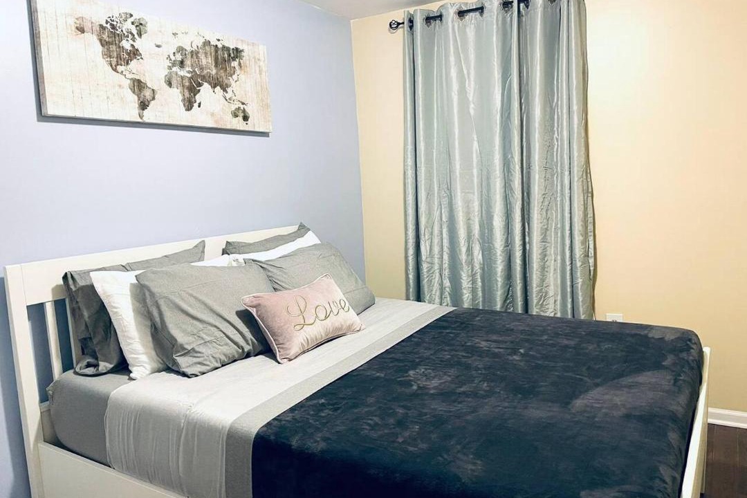 Photo of Bedroom in Hawthorne