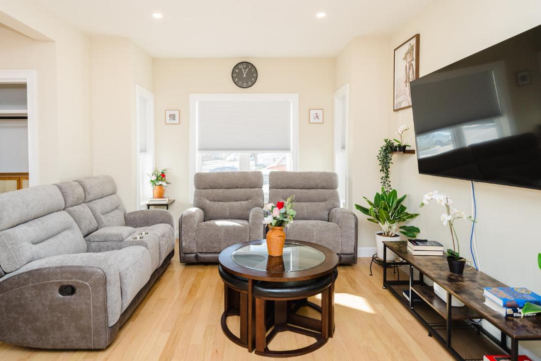 Photo of Livingroom in West Codman Hill - West Lower Mills
