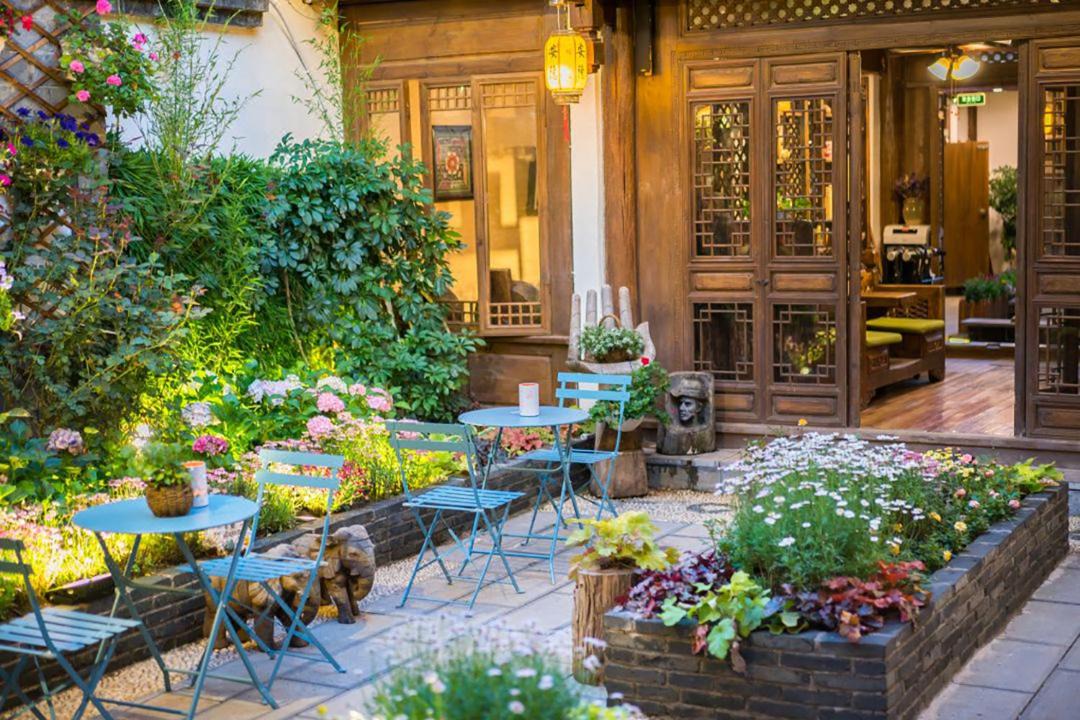 Photo of Patio Balcony in Dayan Old Town