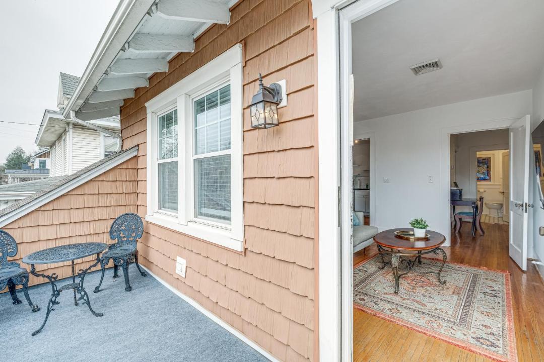 Photo of Patio Balcony in Roanoke