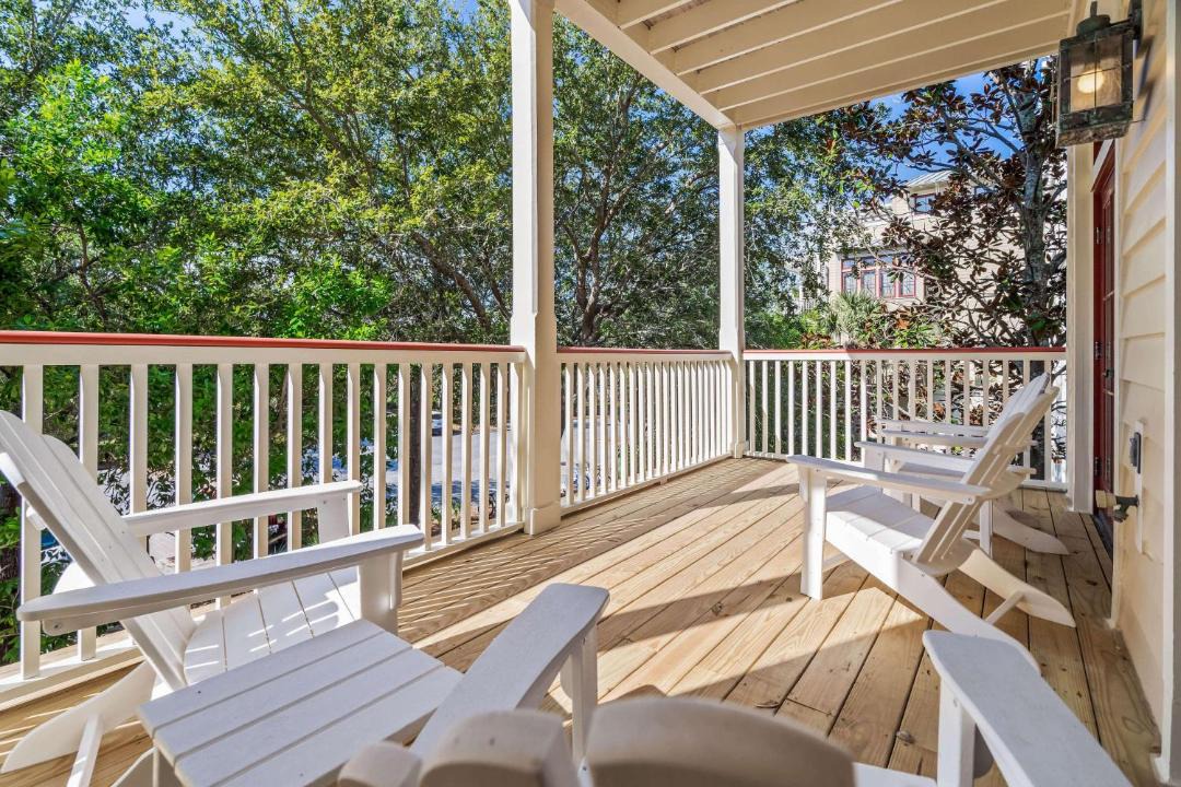Photo of Patio Balcony in Beach District