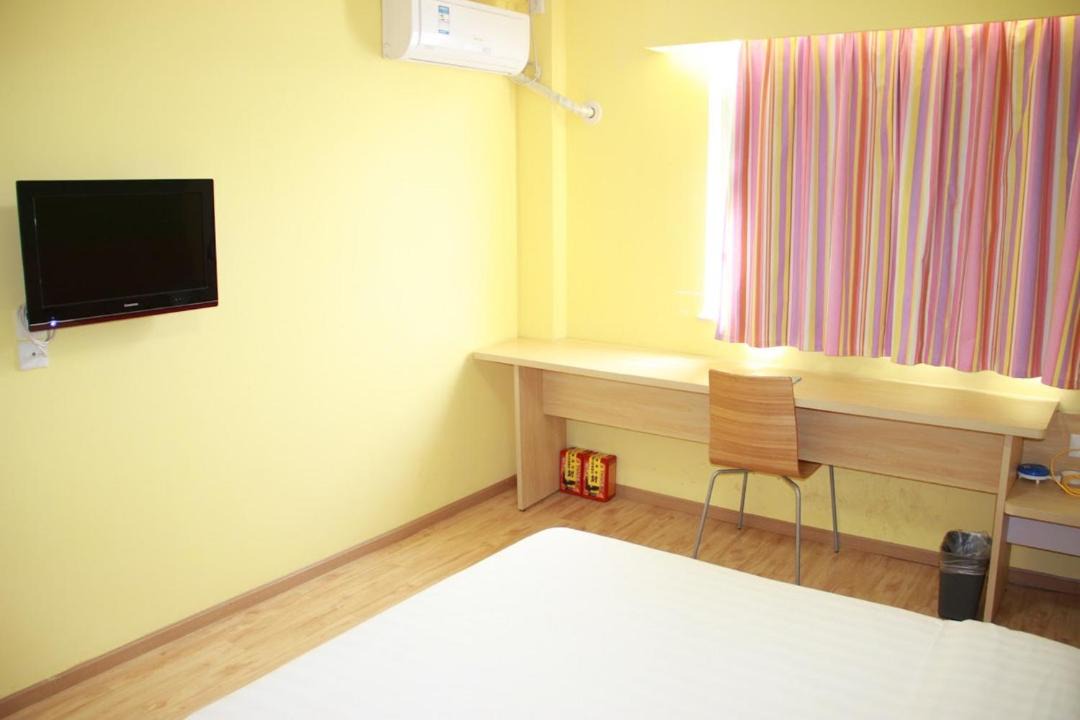 Photo of Bedroom in Maojian Qu
